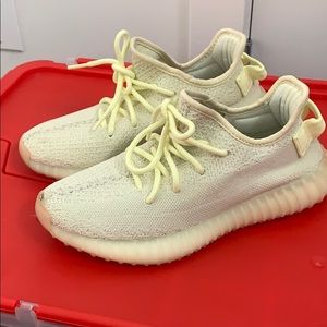 Adidas - yeezys- butter